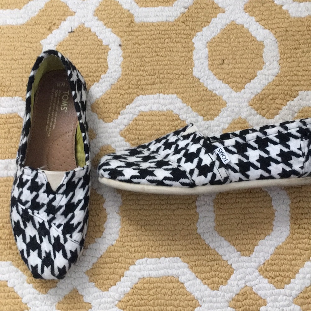 Toms 9.5 used a few times